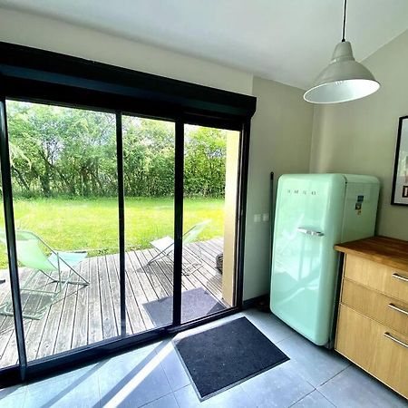 La Lande - Petite Maison Avec Jardin Vendat Exterior photo